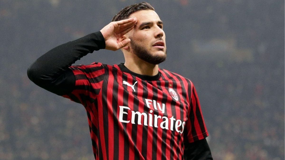 Theo Hernandez Dikabarkan Siap Terima Tawaran dari Al-Hilal