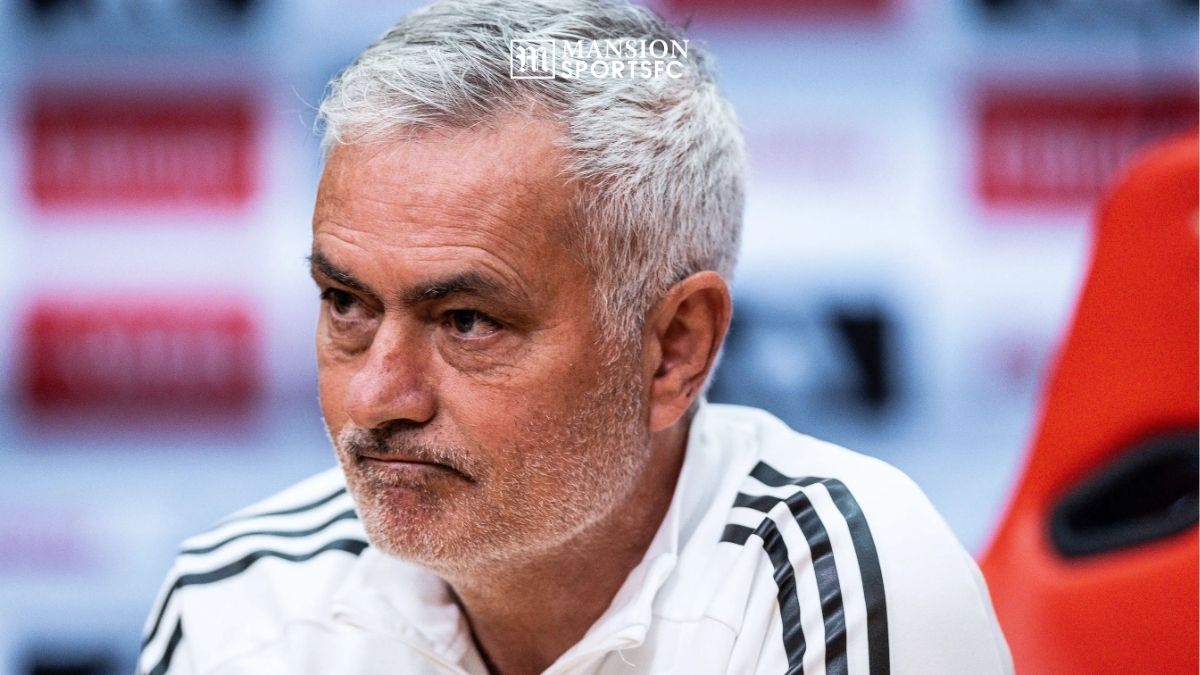 Delayed by Presidential Election, Madrid Pays a Heavy Price to Secure Mourinho