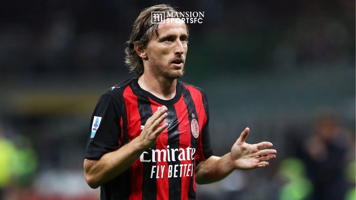 Chia Tay Đội Tuyển Croatia, Luka Modrić Gia Hạn Hợp Đồng Với AC Milan