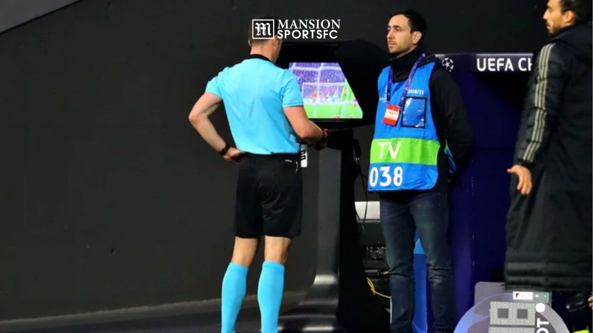 ยุติข้อถกเถียง VAR, UEFA เปิดตัวแพลตฟอร์ม Clear Line อย่างเป็นทางการ!